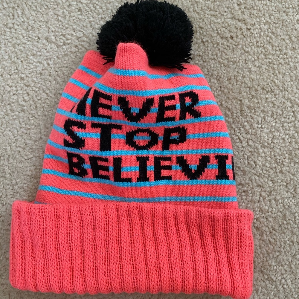 Knit Beanie with Pum